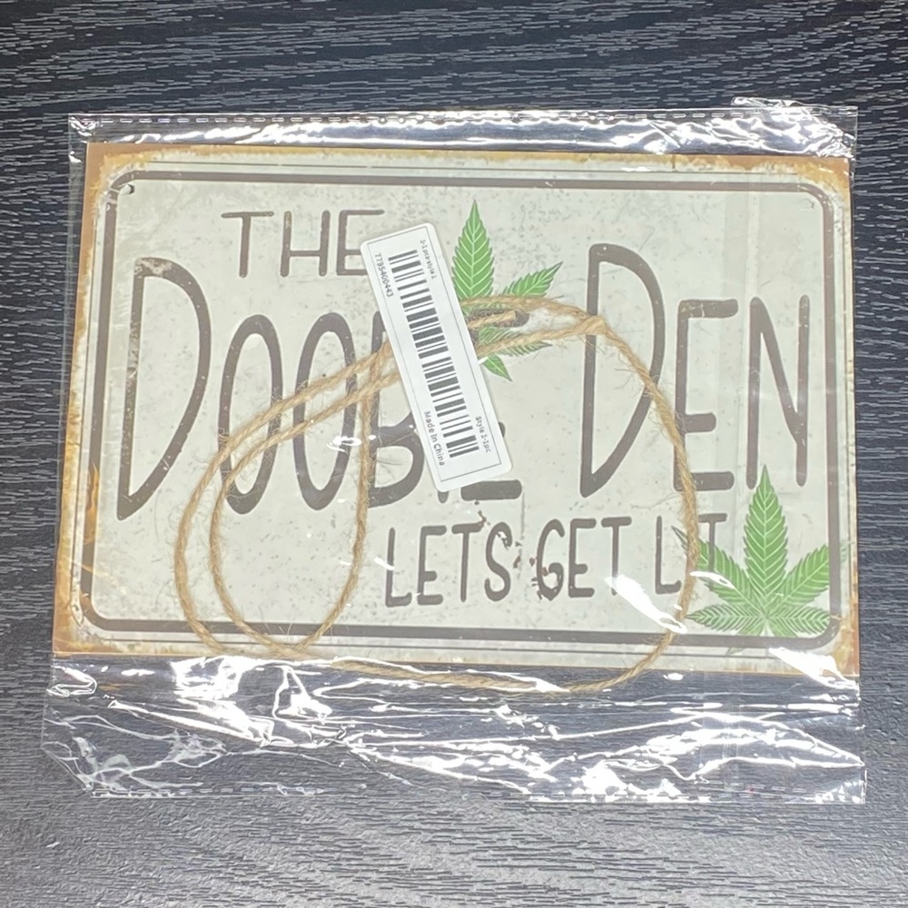 “The Doobie Den Lets Get Lit" Sign - Picture 4 of 4